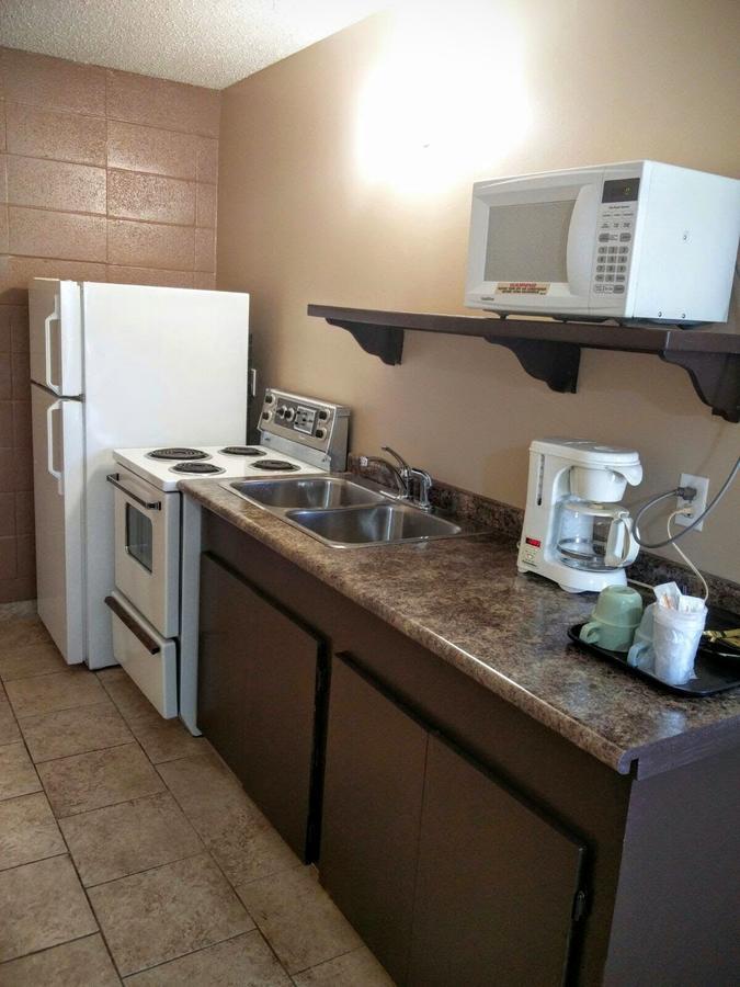 Fox Creek Alaskan Motel מראה חיצוני תמונה